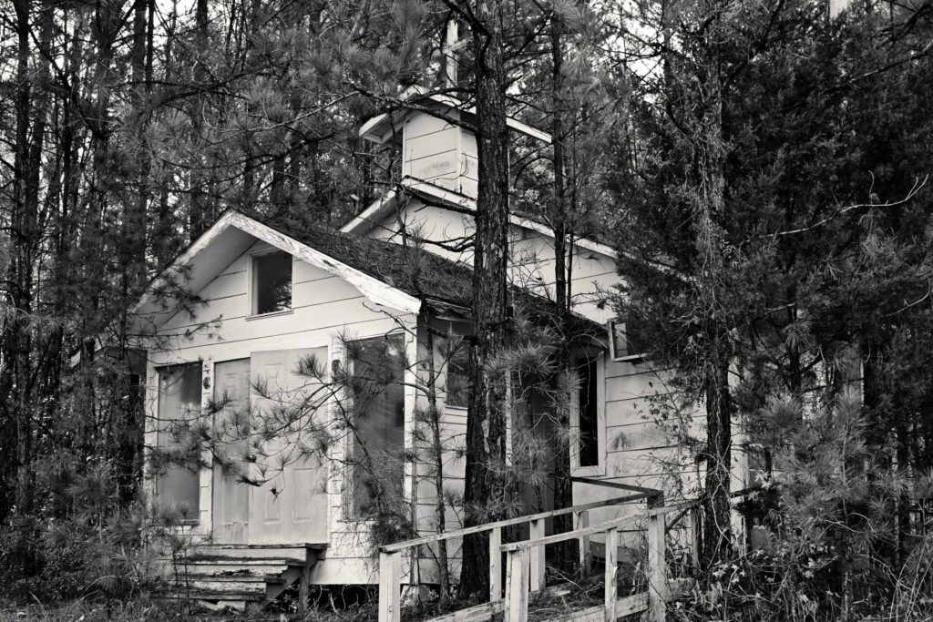 ChurchBW10(bwFilmStr)